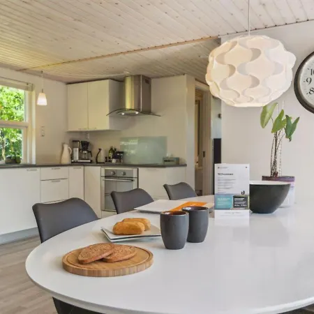 Felippa - From The Sea In Ne Jutland By Interhome
