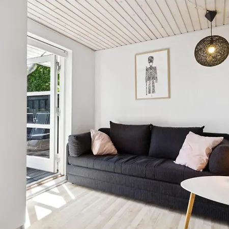 Holiday home Felippa - From The Sea In Ne Jutland By Interhome