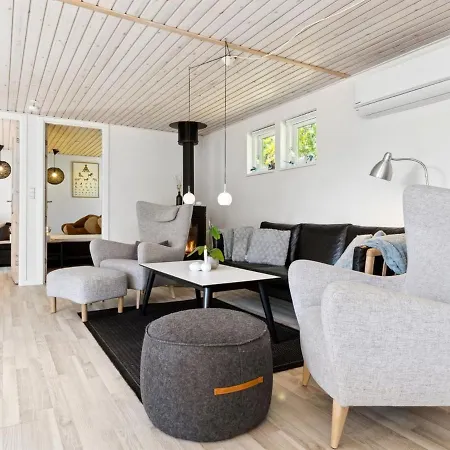 Felippa - From The Sea In Ne Jutland By Interhome *