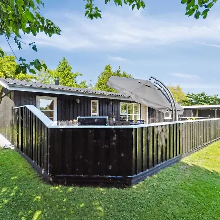 Felippa - From The Sea In Ne Jutland By Interhome Hals