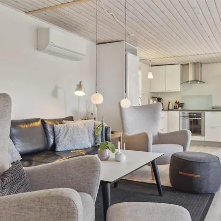 Felippa - From The Sea By Interhome Hals